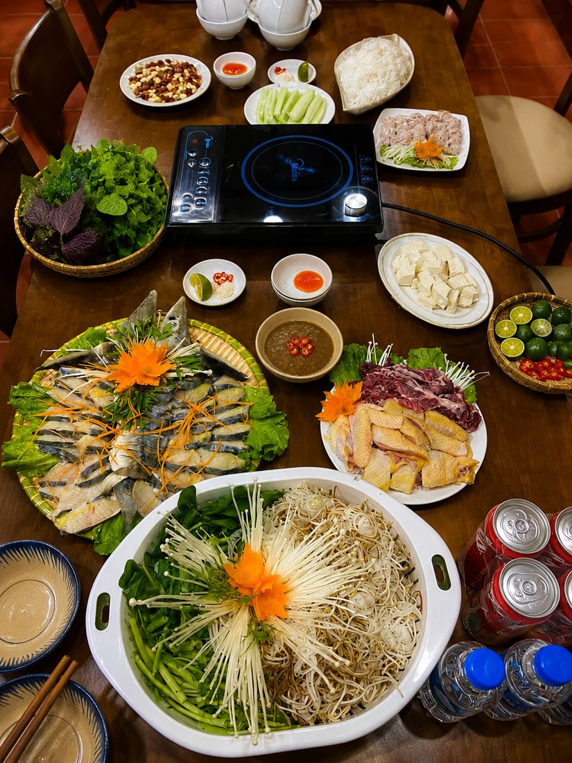 Lẩu cá rô đồng Ninh Bình tại Ven Sông Quán